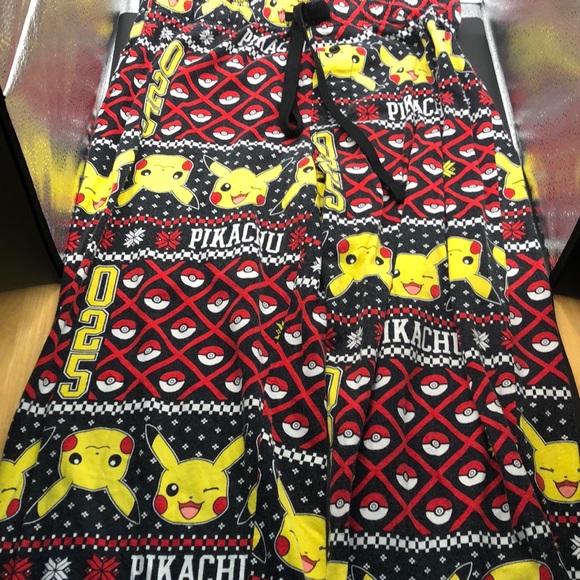 Vintage pikachu women’s pajamas - Picture 3 of 11